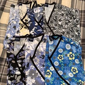 Scrub top lot size M